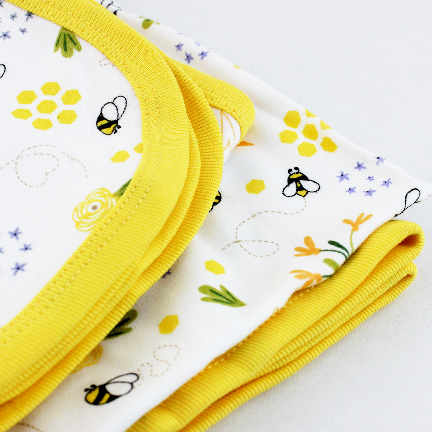 Endanzoo Baby Organic Swaddle Blanket - BumbleBee